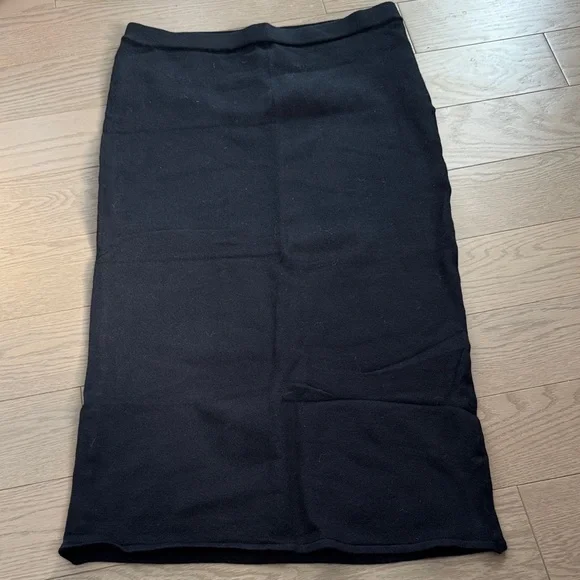 Medium GAP CashSoft Stretch Midi Skirt - Picture 5 of 7